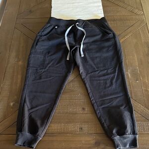 Figs black jogger scrub pant